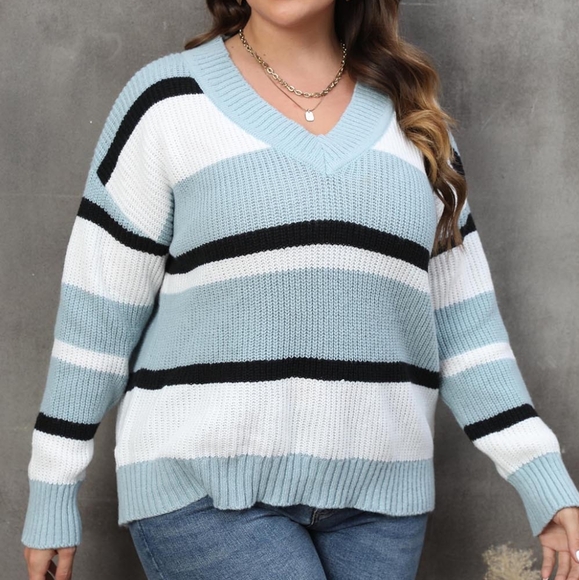 Bold Lines V-Neck Sweater - Pastel Blue - Picture 4 of 4